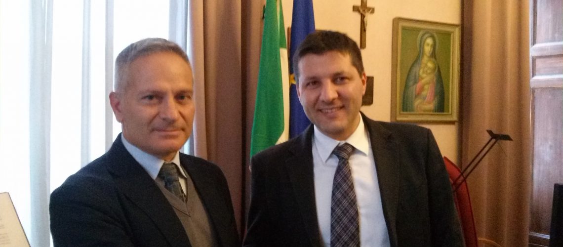 20151029_163008 Sindaco  e nuovo dirigente Settore tributi (3)