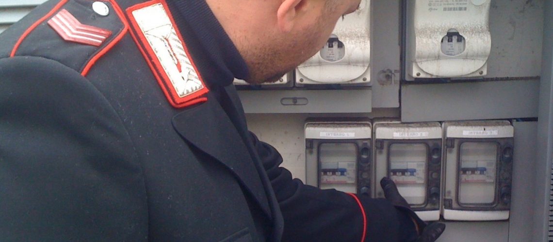 Comiso (RG) Carabinieri arresti furto energia elettrica