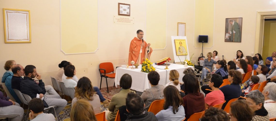 Don Corrado celebra nella Casa don Puglisi la memoria del Beato martire palermitano