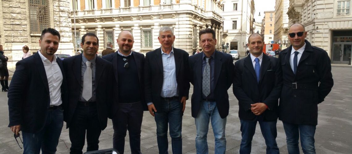 FOTO DELEGAZIONE A MONTECITORIO