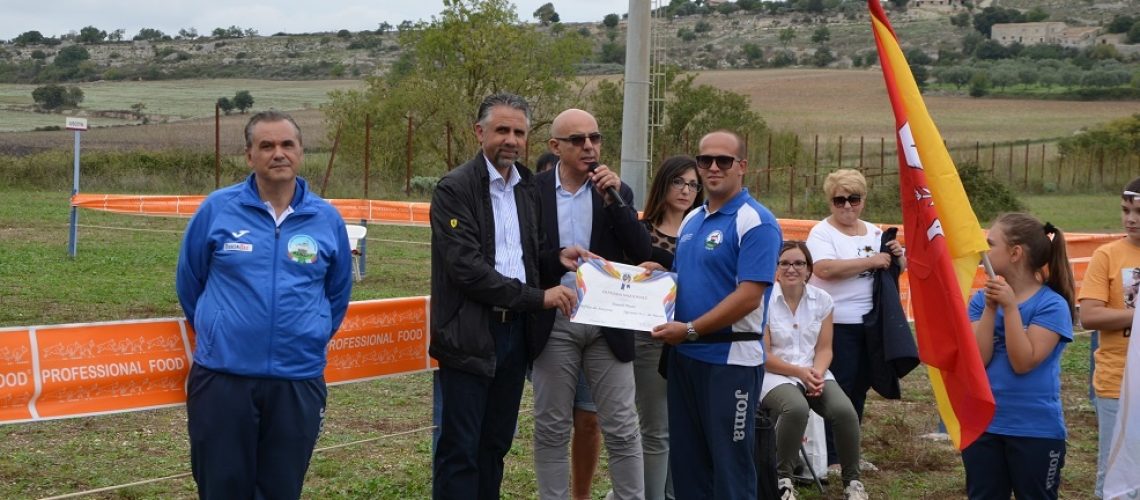 Il centro con il sindaco Abbate e il presidente Cassisi