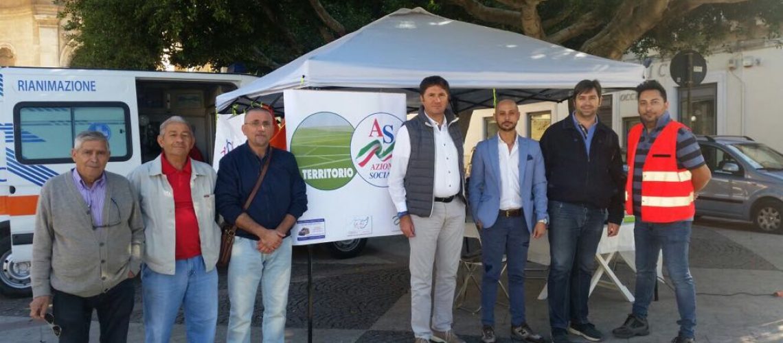 Il gazebo di Territorio in piazza del Popolo a Vittoria