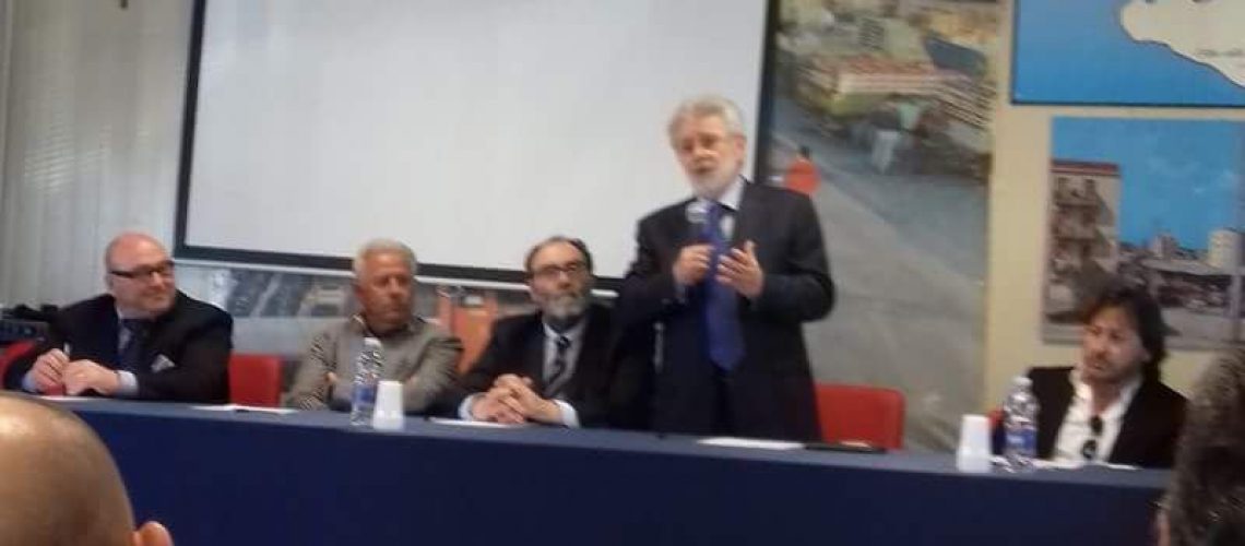 L'intervento di Agen al mercato ortofrutticolo