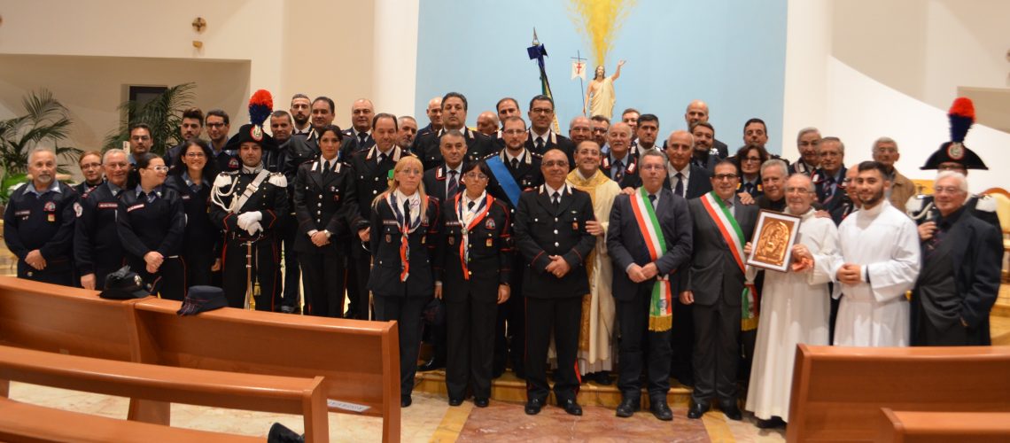 foto Virgo fidelis 2015 Vittoria