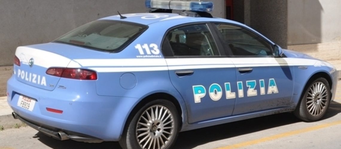 macchina polizia