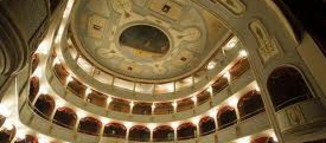 teatro garibaldi interno